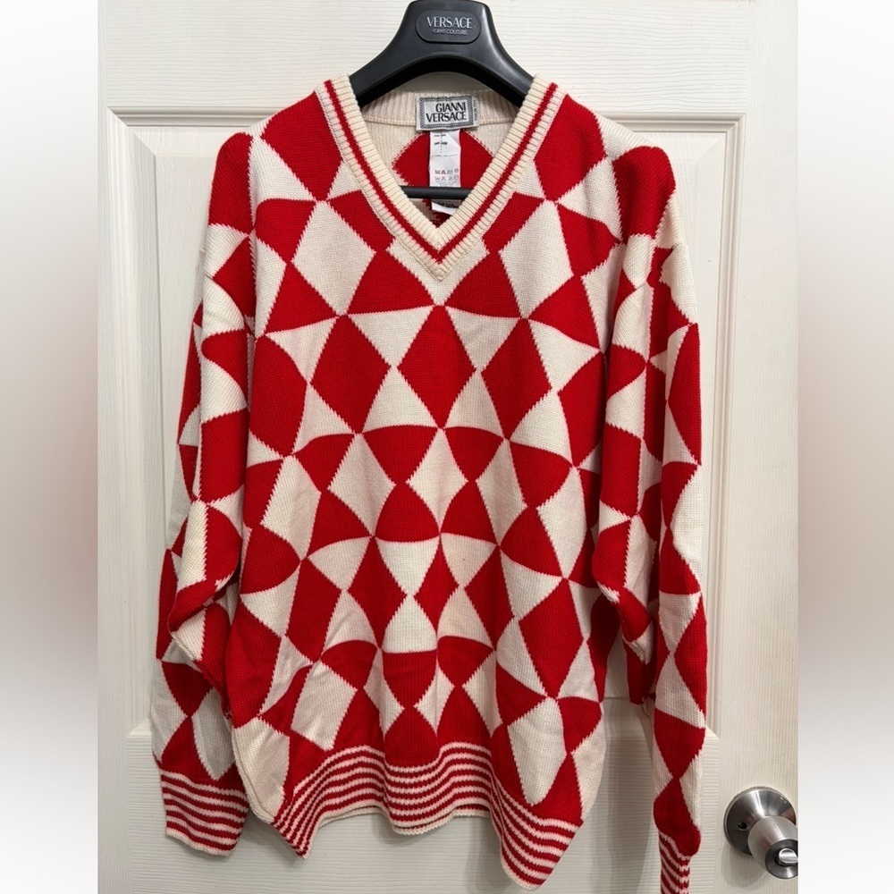 Versace Vintage V-neck sweater red and white geometric diamond pattern
